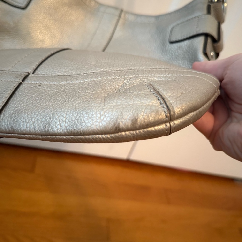 Coach Chain Duffle in Champagne - Picture 4 of 8